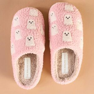 NWT Pink Ghost Pattern Halloween Slippers Shoes